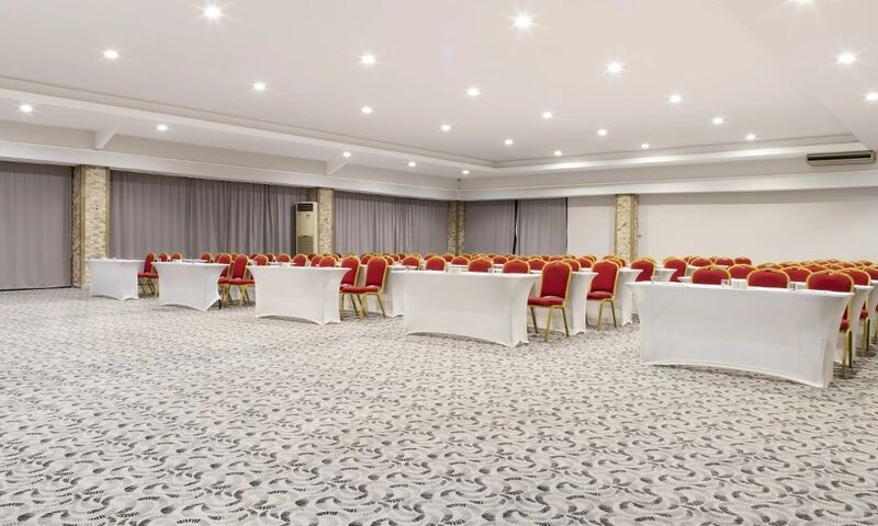 Port Nature Luxury Resort Hotel & Spa