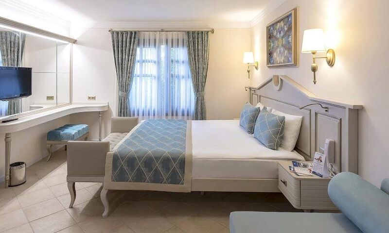 Starlight Resort Hotel