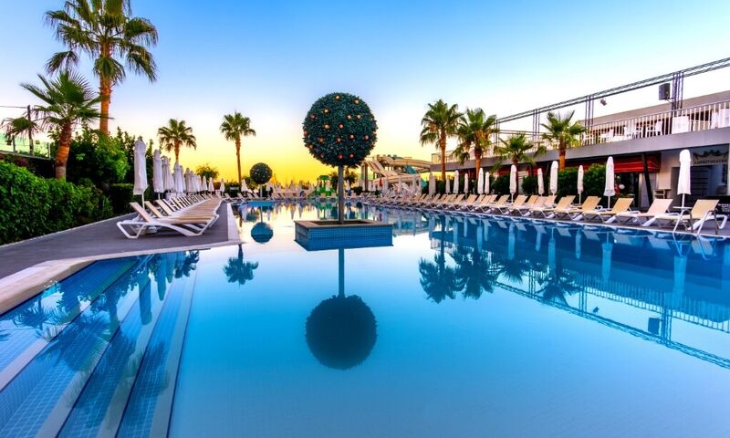 Whitecity Resort Hotel