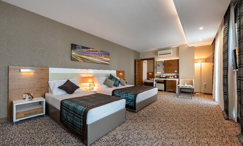 Whitecity Resort Hotel