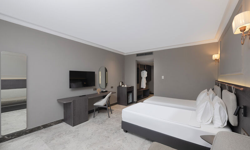 Adora Hotel & Resort