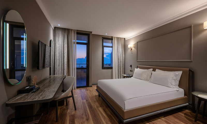 Adora Hotel & Resort