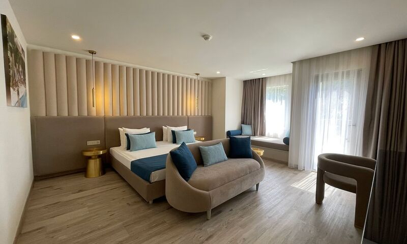 Cesars Temple De Luxe