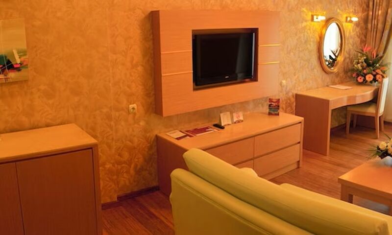 Cesars Temple De Luxe