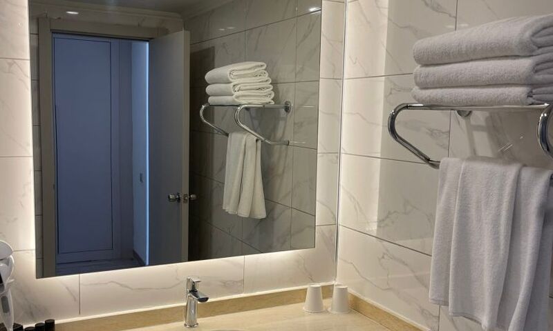 Cesars Temple De Luxe