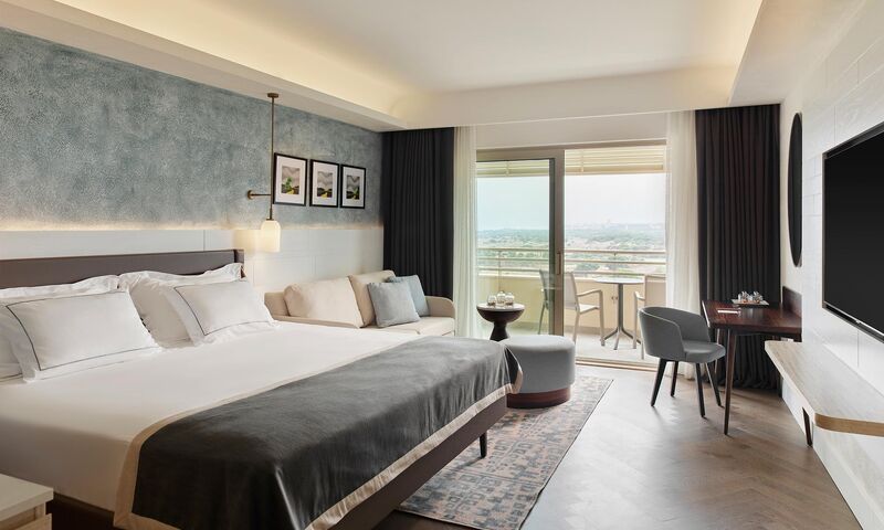 Lara Barut Collection