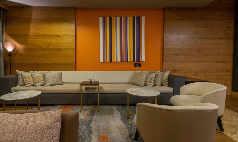 Lara Barut Collection