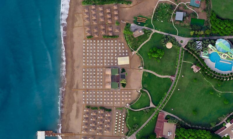 Lara Barut Collection