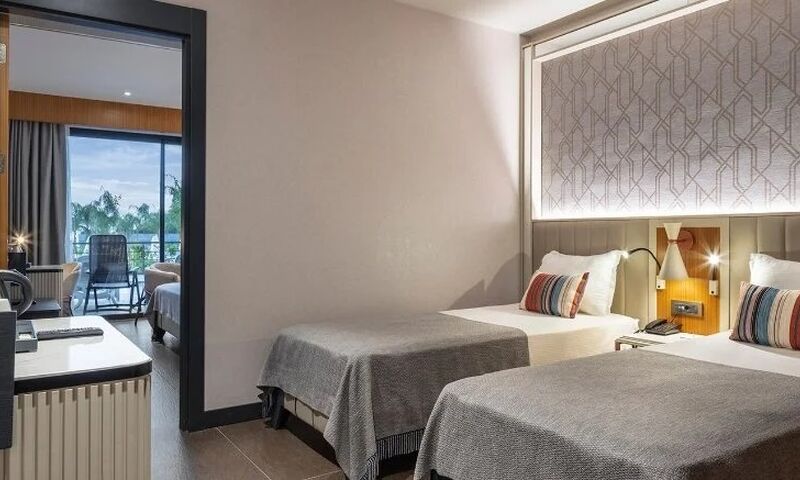 Mylome Luxury Hotel & Resort