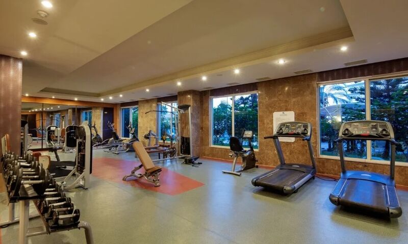 Crystal Admiral Resort Suites & Spa 