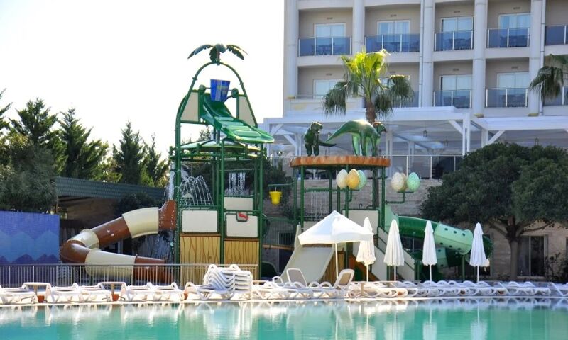 Lrs Lake River Side Hotel & Spa