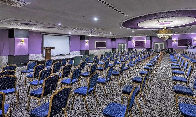 Lrs Lake River Side Hotel & Spa