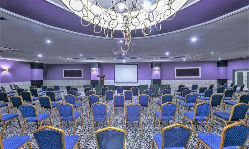 Lrs Lake River Side Hotel & Spa