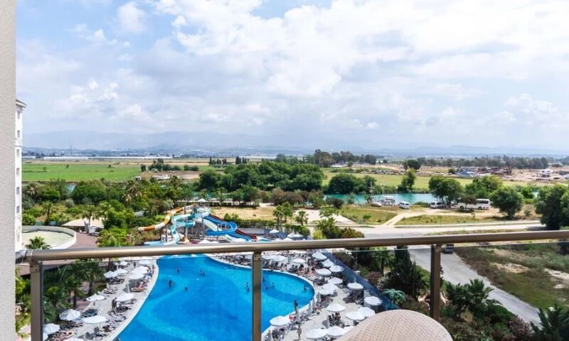 Lrs Lake River Side Hotel & Spa