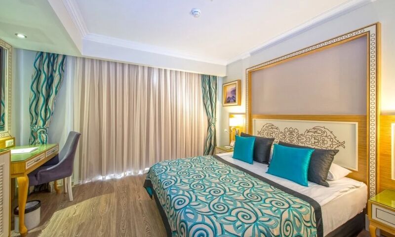 Crystal Waterworld Resort & Spa