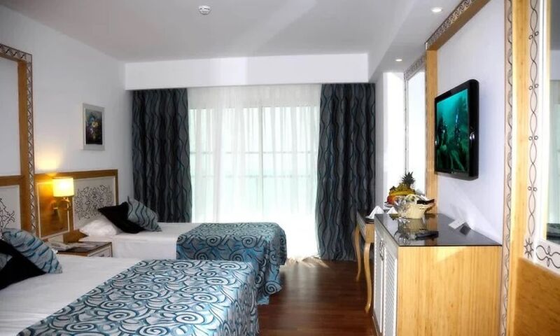 Crystal Waterworld Resort & Spa