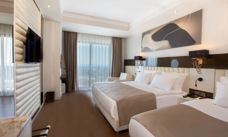 Serenity Queen Hotel