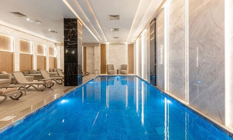 Serenity Queen Hotel