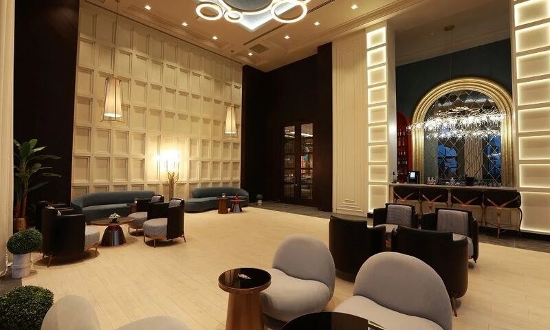 Serenity Queen Hotel