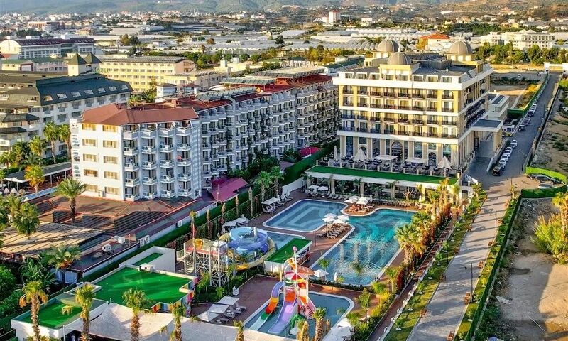 Serenity Queen Hotel