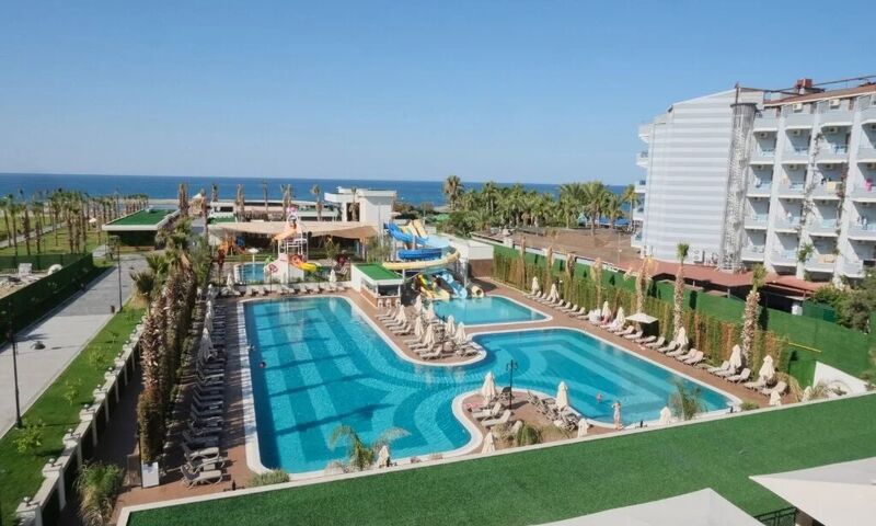 Serenity Queen Hotel