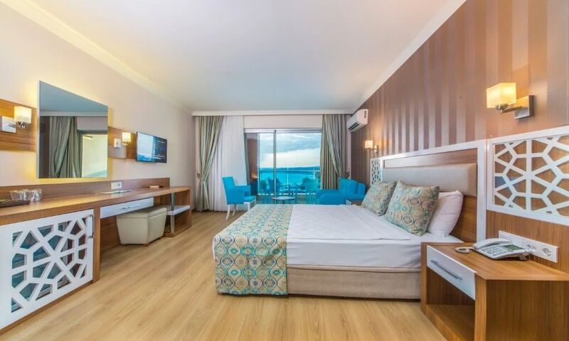 Lonicera Resort & Spa Hotel 