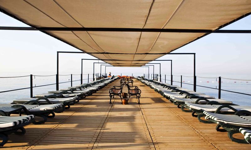 Cornelia De Luxe Resort