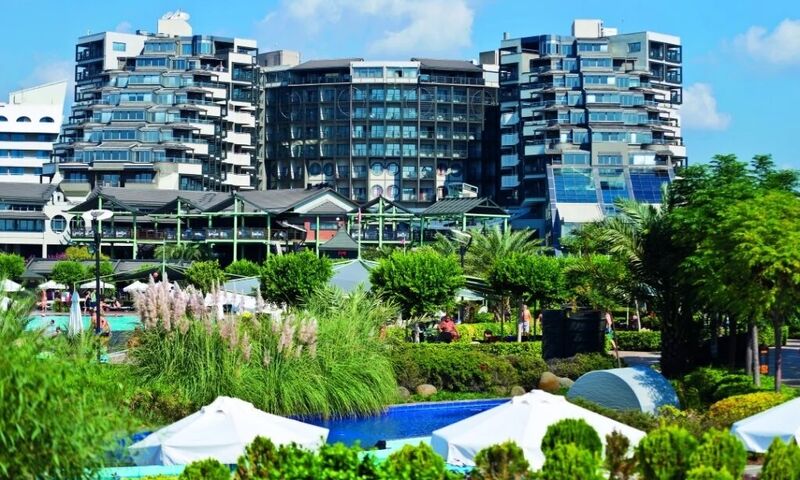 Limak Lara Deluxe Hotel & Resort