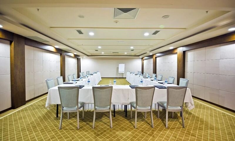 Limak Lara Deluxe Hotel & Resort