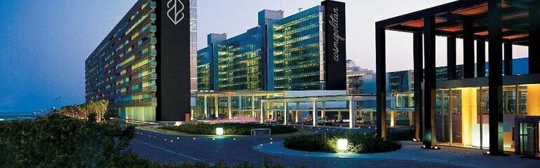 Nirvana Cosmopolitan Hotel