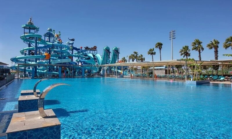 Nirvana Cosmopolitan Hotel