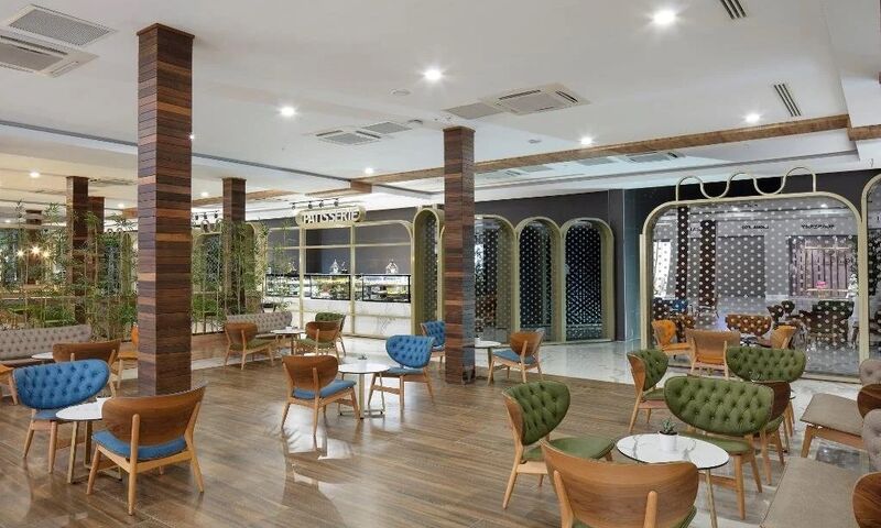 Nirvana Cosmopolitan Hotel