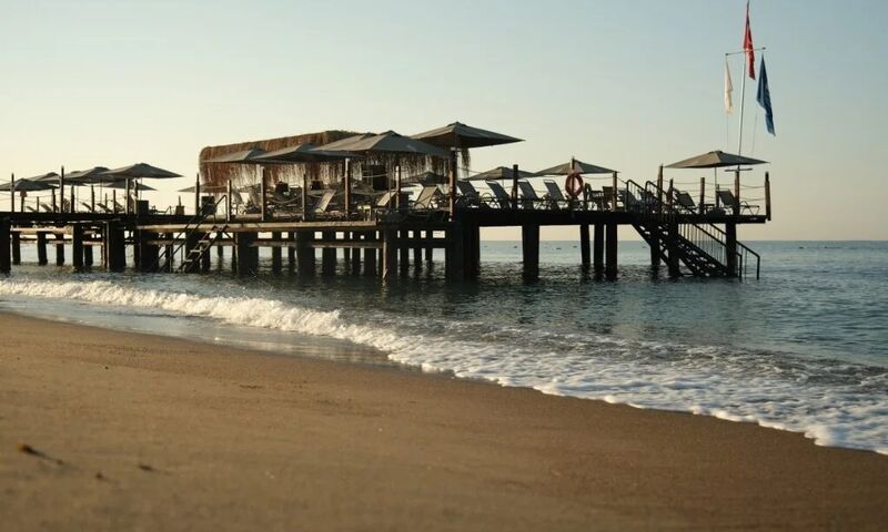 Nirvana Cosmopolitan Hotel